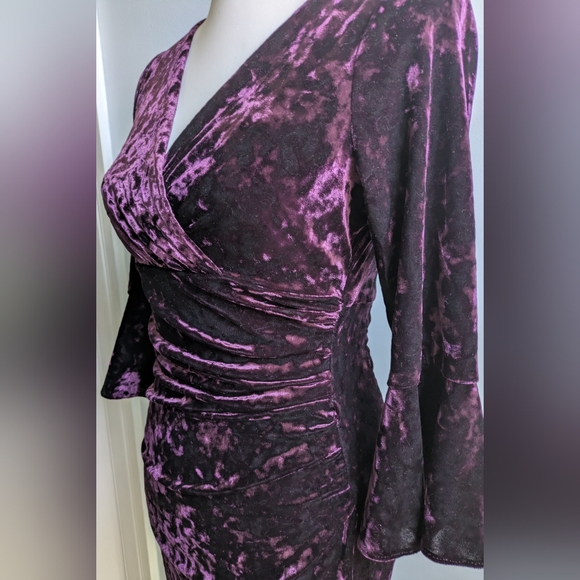 EUC....Ralph Lauren Crushed Velvet Bell Sleeve Dress in Rich Purple Size 4P - Picture 5 of 8